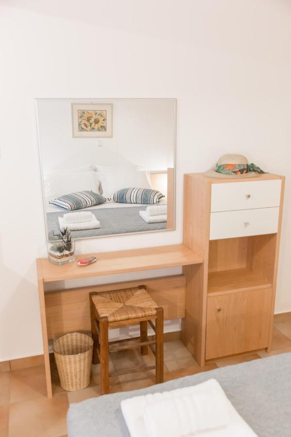 Agiazi Poros Summer House *